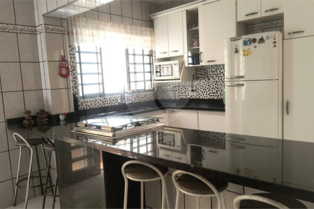 Sobrado à Venda no Bicão – São Carlos/SP