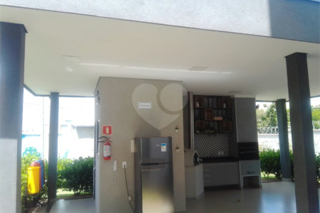 Apartamento no Condomínio Ipê Branco .