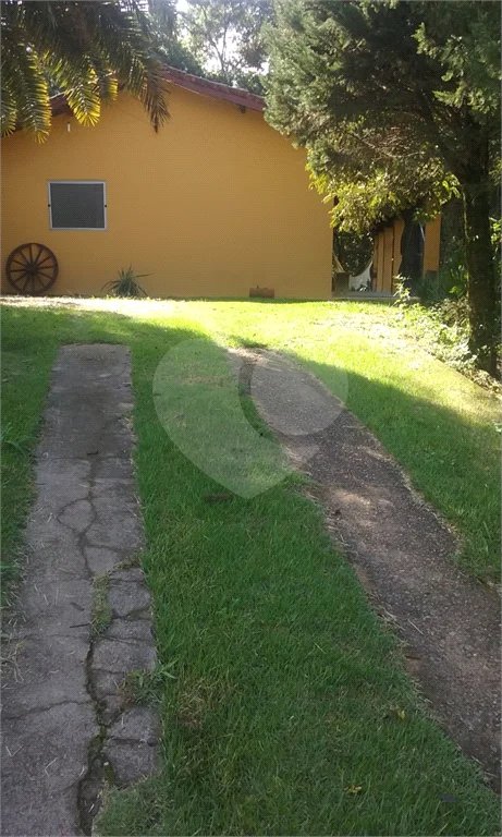Sítio à venda com 8 quartos, sendo 3 suítes,  em Monte Alegre, Vinhedo, SP