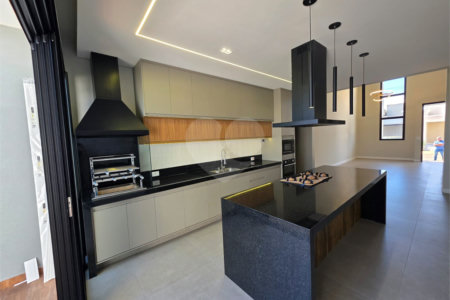 Casa Térrea 3 suítes e Closet no Residencial Villeneuve!