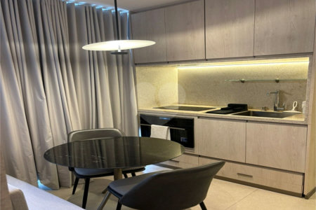 Maravilhoso Studio na Vila Nova Conceição, totalmente mobiliado 26 m2, 1 dormitório, 1 vaga