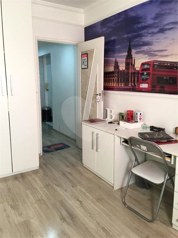Casa 4 dormitórios, 3 vagas