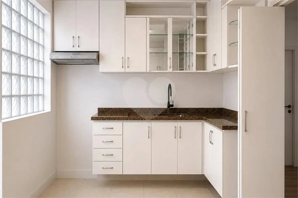 Apartamento Amplo na Saúde | 89 m², 2 Dormitórios e 1 Vaga