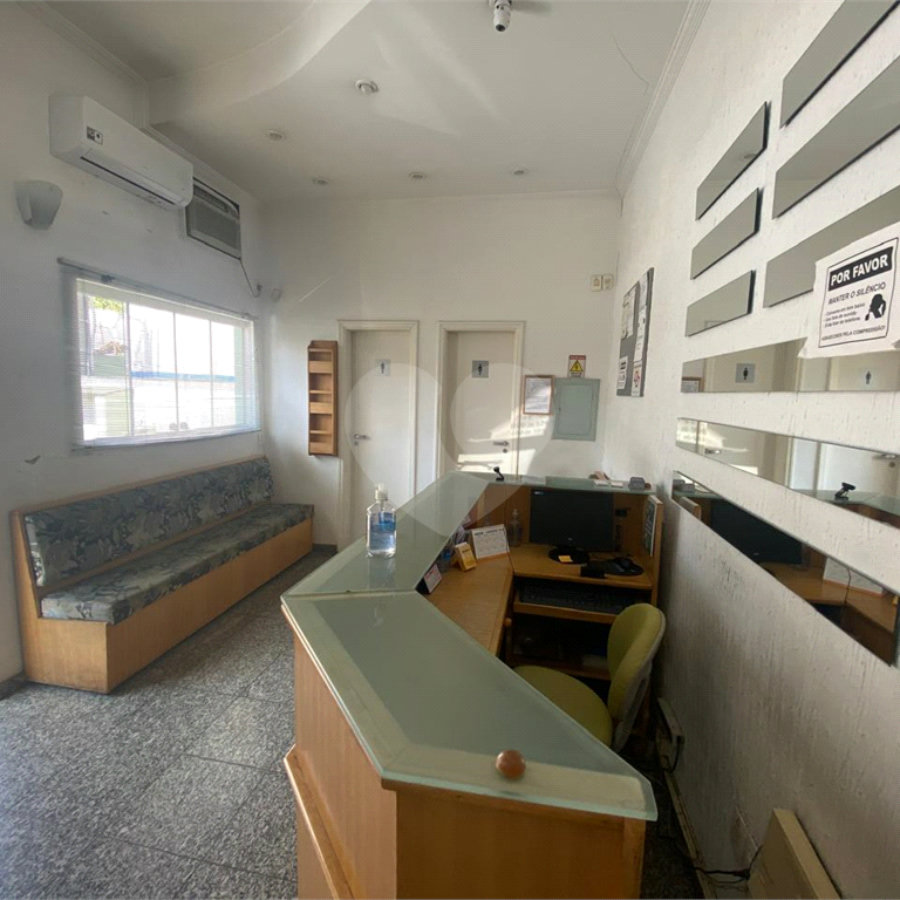 Prédio Comercial com 07 salas em Vinhedo-SP