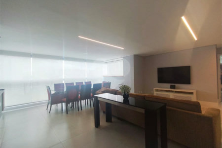 Belíssimo apartamento com 163m², 3 suítes e 2 vagas para locação na Chácara Klabin!