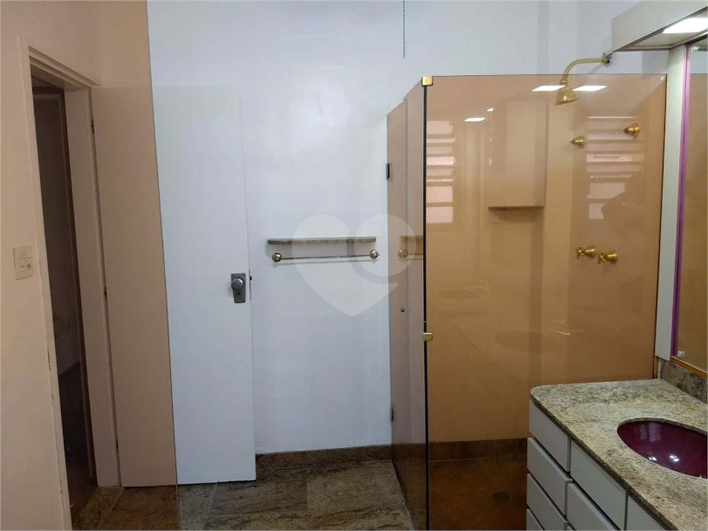 Apartamento para venda ou locação, 4 quartos (1 suíte), na Bela Vista, R Cincinato Braga