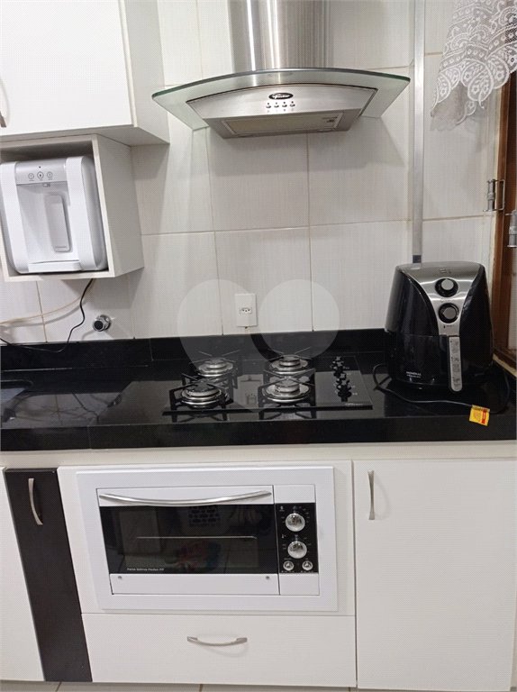 Apartamento com 2 dormitórios