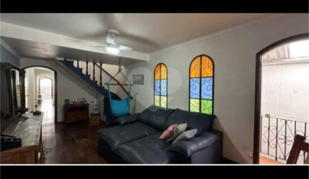 Sobrado à venda com 3 quartos, sendo 1 suíte, em Vila Oratório, São Paulo, SP