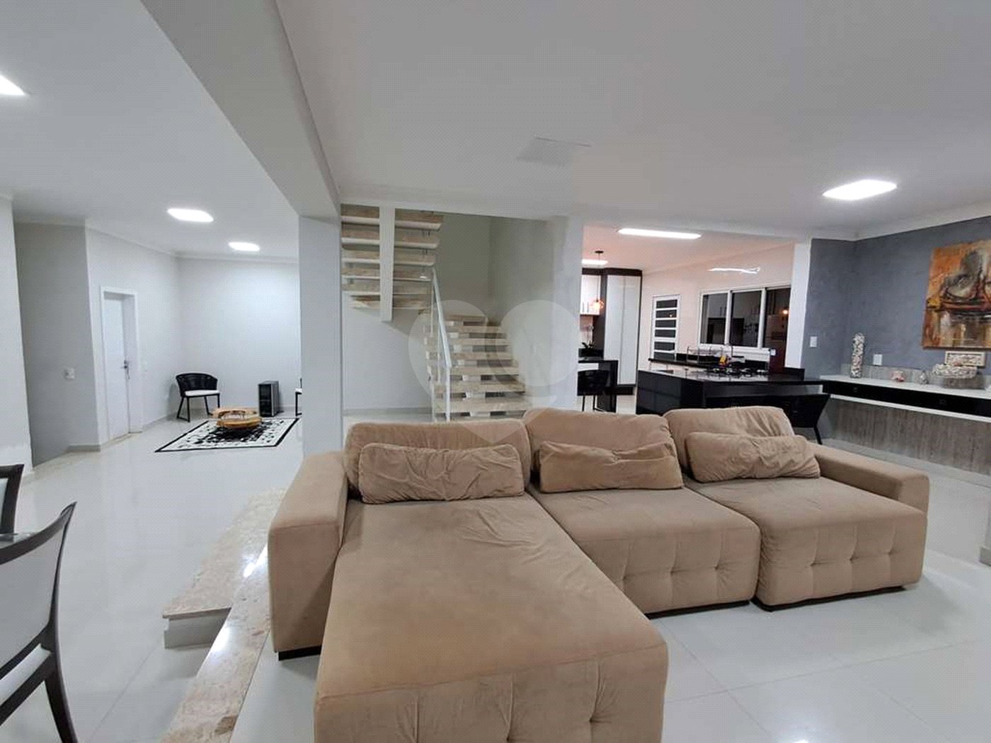Casa de Alto Padrão à Venda e Locação - Condomínio Vila Verde