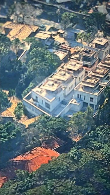 CASA DE CONDOMINIO