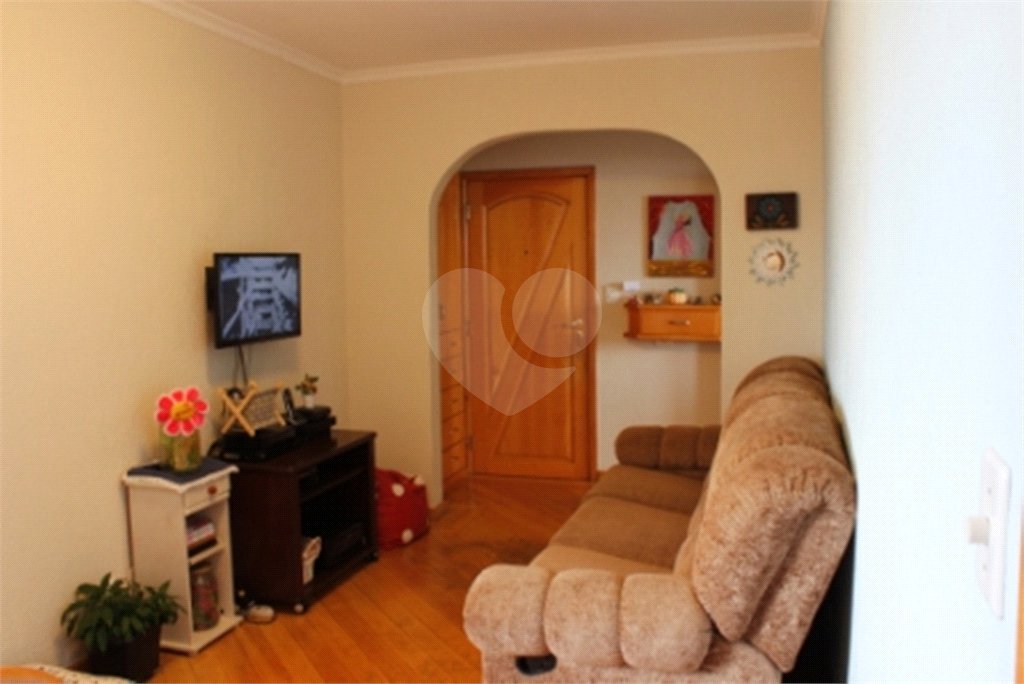 Apartamento 03 Dorm 02 Banheiros 01 Vaga na Saúde para Venda.