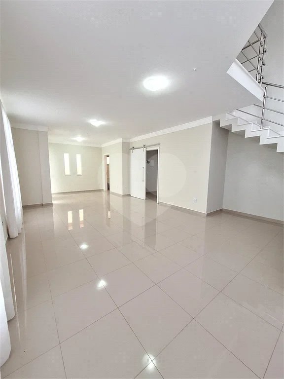 Casa para Locação no Condomínio Bosque dos Cambarás em Valinhos/SP