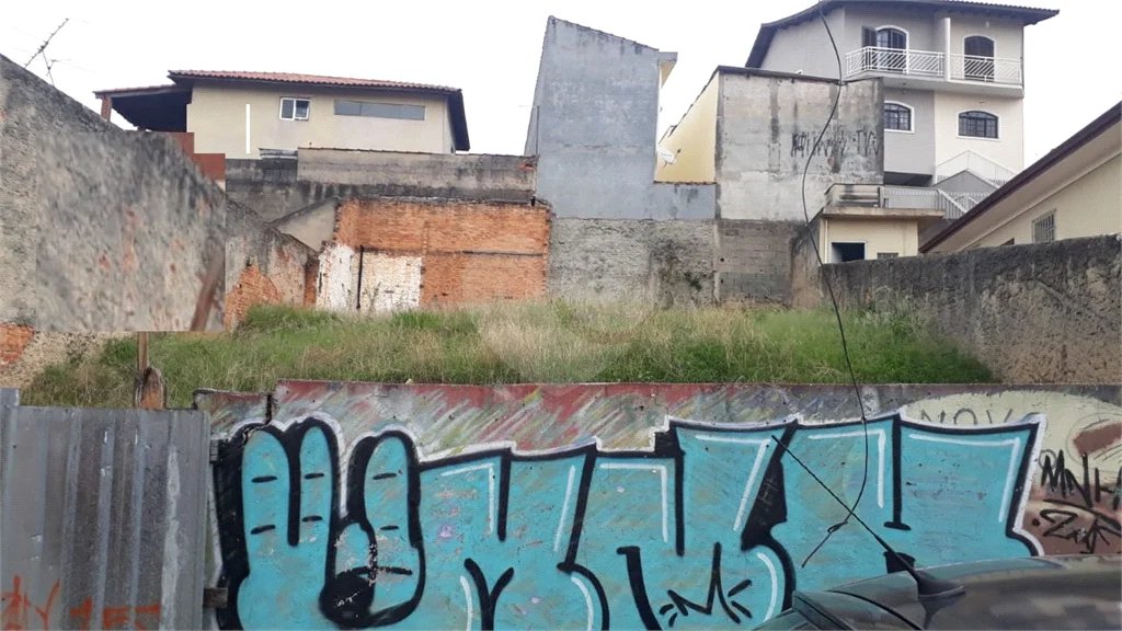 Terreno limpo Pronto para Construir com 271 metros em Ótimo Local Atenção Construtores!!!