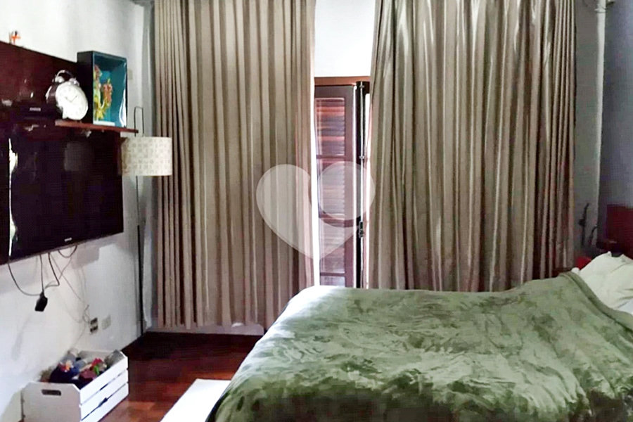 Sobrado Tremembé | 450m² | 3 Suítes | 4 Vagas | Espaço Gourmet | Lazer Completo