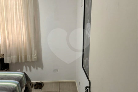 Sobrado à venda com 3 quartos, sendo 1 suíte,  em Parque dos Sabiás, Louveira, SP