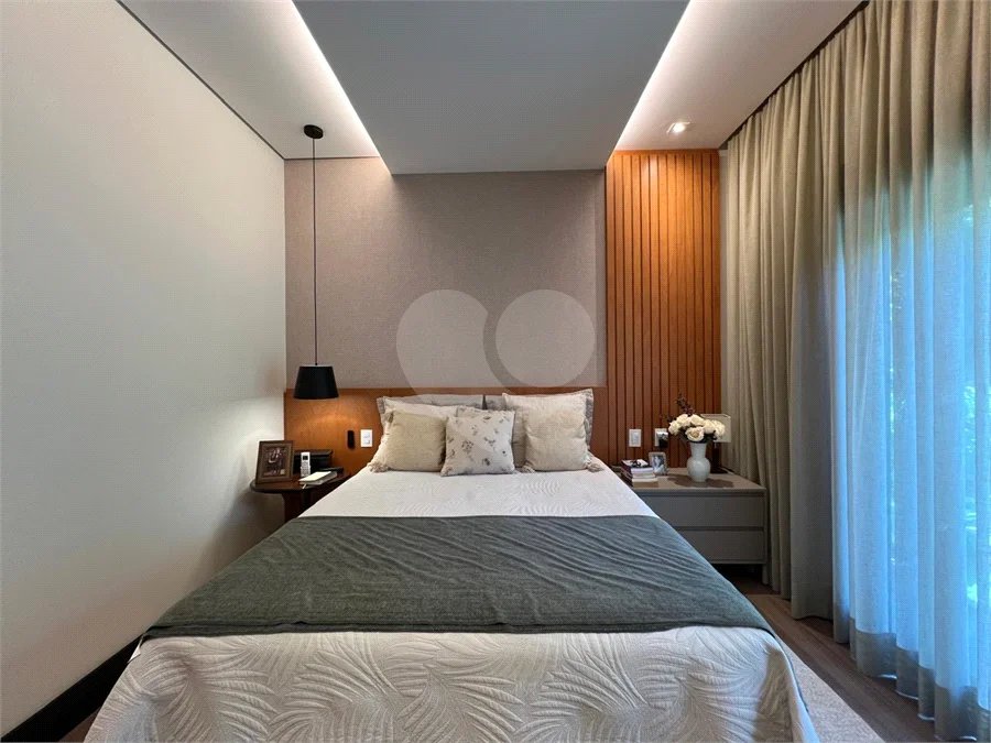Casa dos Sonhos em Condomínio São Francisco, 3 Suítes, Piscina com Spa e Energia Fotovoltaica