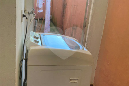Vende-se excelente casa próxima ao Centro