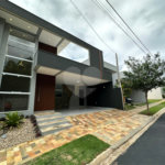 Casa para venda no Condomínio Faixa Azul.