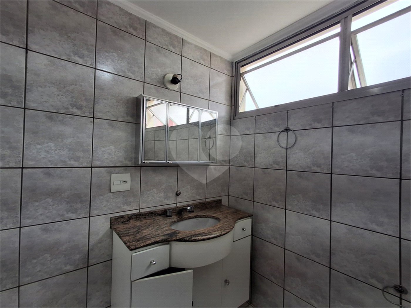Apartamento a venda na Vila Clementino com dois dormitórios