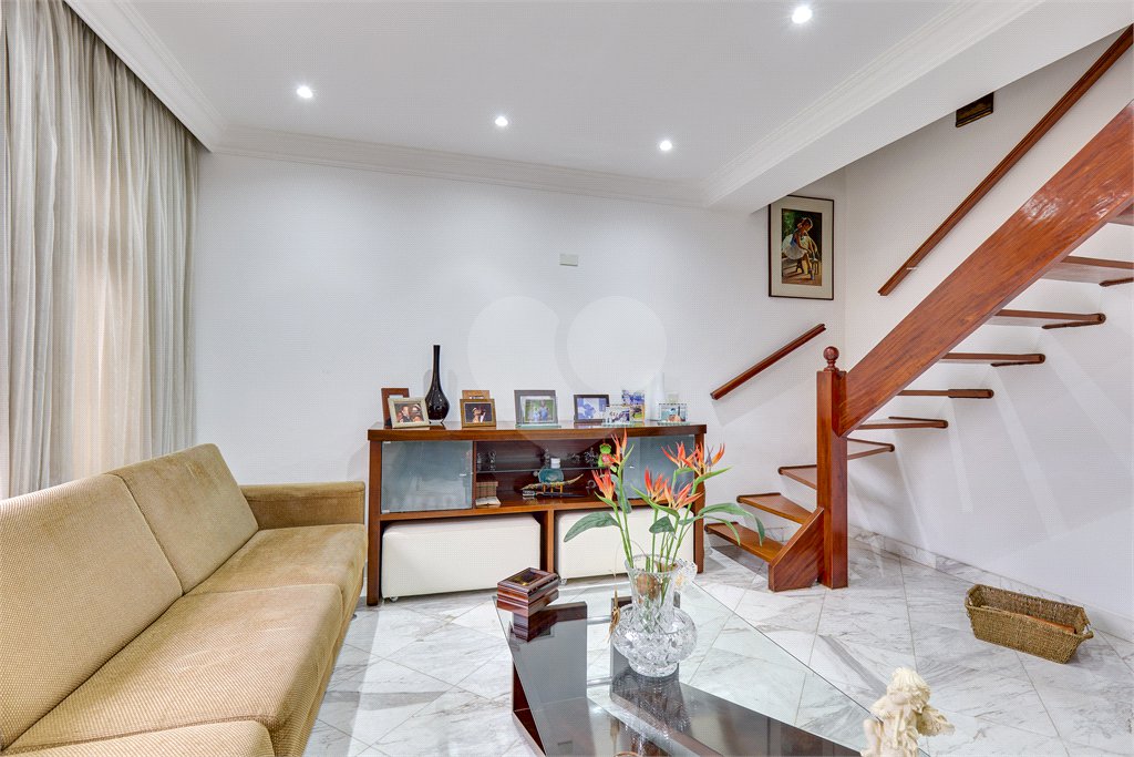 Casa à venda com 3 quartos em Campo Grande, São Paulo, SP
