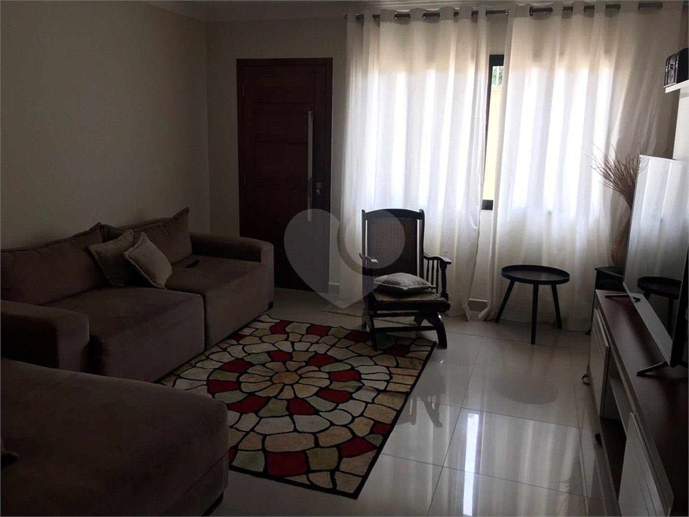 Casa à venda com 3 quartos, sendo 1 suíte,  no condomínio Felipe, São Paulo - SP