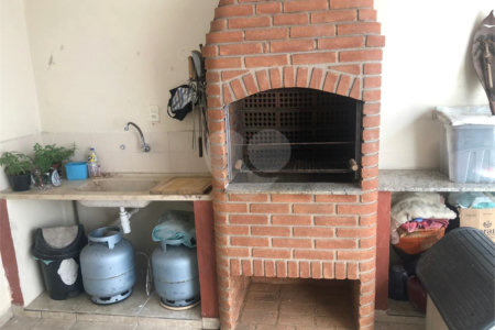 Sobrado completo e espaçoso em São Caetano do Sul | 3 Suítes | 5 a 7 Vagas de garagem