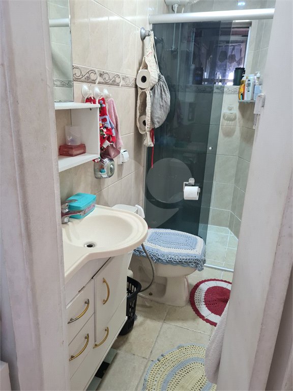 Apartamento com 3 dormitórios, sendo 1 suíte.