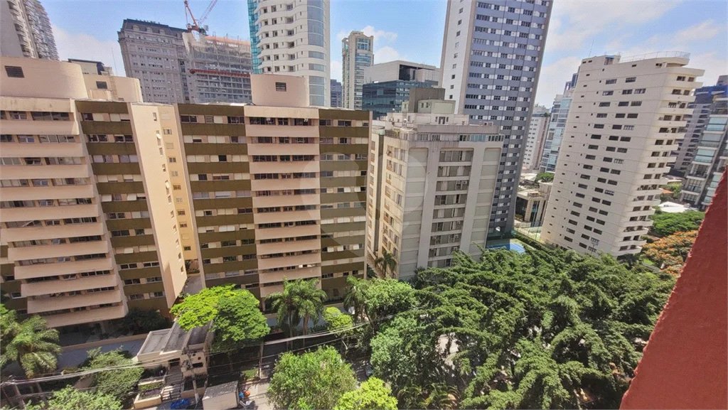 Apartamento sofisticado em localização privilegiada no Itaim Bibi – próximo ao Parque do Povo e Shopping JK Iguiatemi