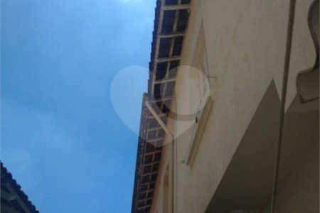 Sobrado com 150 m², 3 quartos e 2 vagas