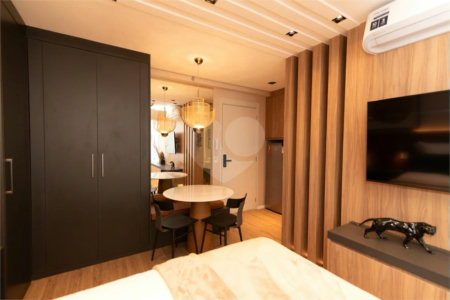 Studio Mobiliado em Moema | 29m² Pronto para Morar ou Investir