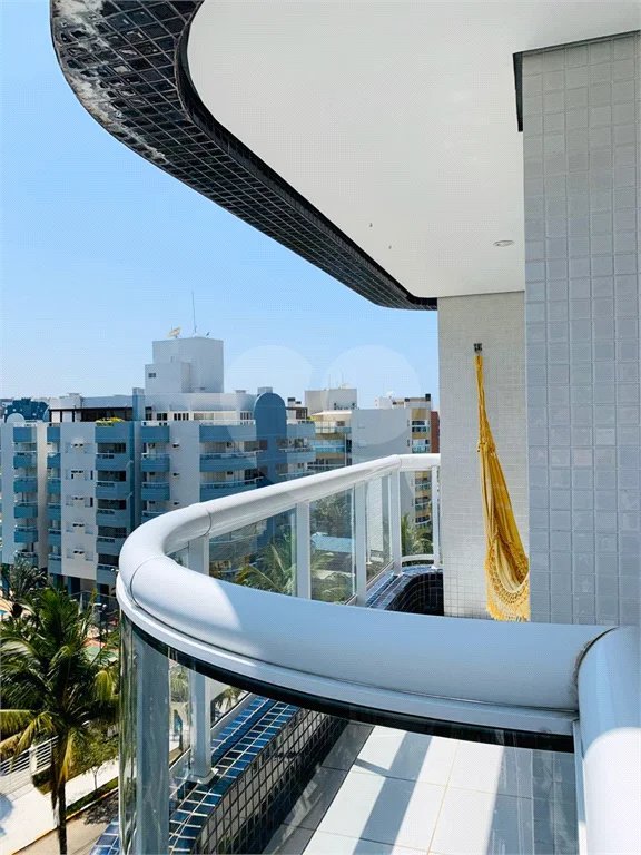 Apartamento à venda com 3 quartos, sendo 2 suítes,  em Riviera de São Lourenço, Bertioga, SP