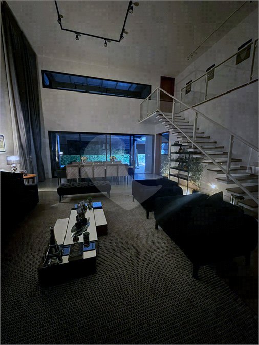 Casa de Alto Padrão à Venda no Residencial Campos do Conde – Santana de Parnaíba/SP