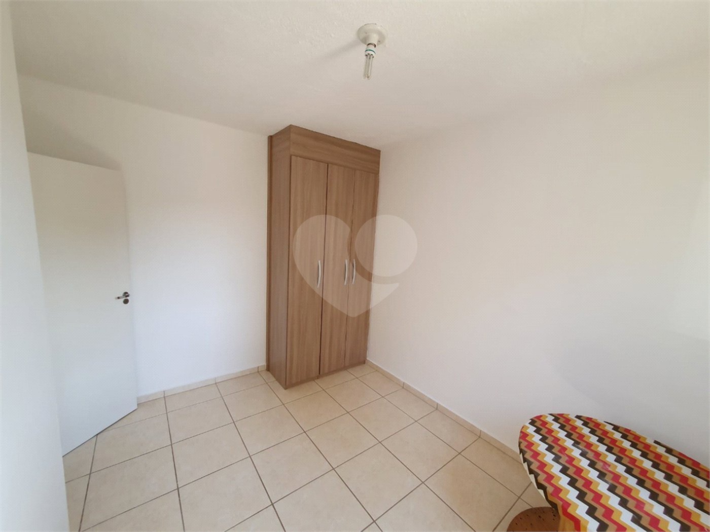 Apartamento no Condomínio Parque Alamo.