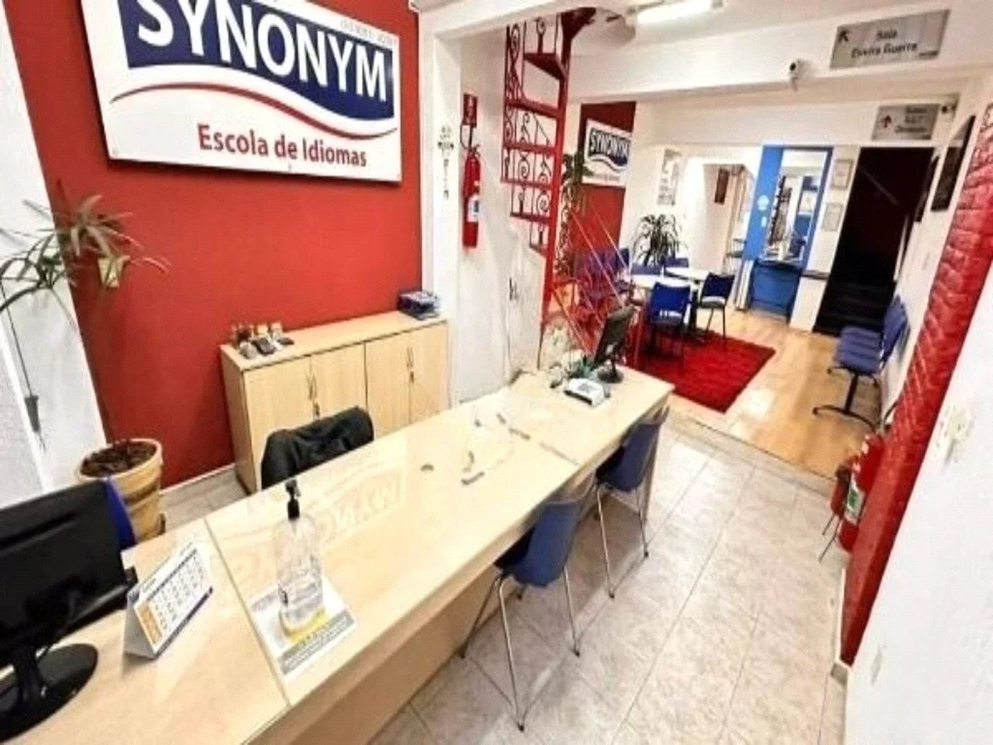 Prédio comercial com 322m², 8 salas, 3 banheiros, à venda no bairro Santo Antônio, São Caetano do Sul