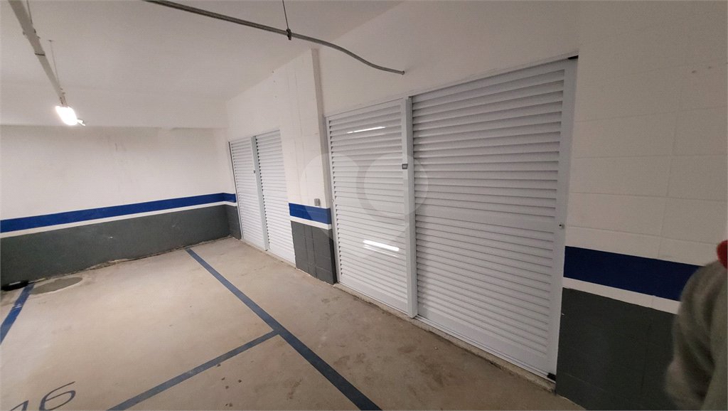 Apartamento de 2 quartos mobiliado à venda no Paraíso