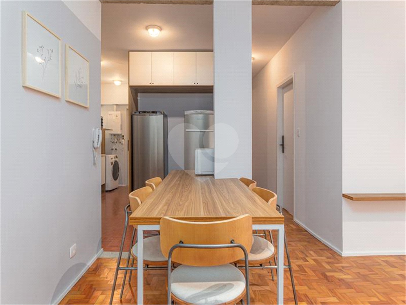 Excelente oportunidade para reformar e ficar com o apartamento dos seus sonhos!