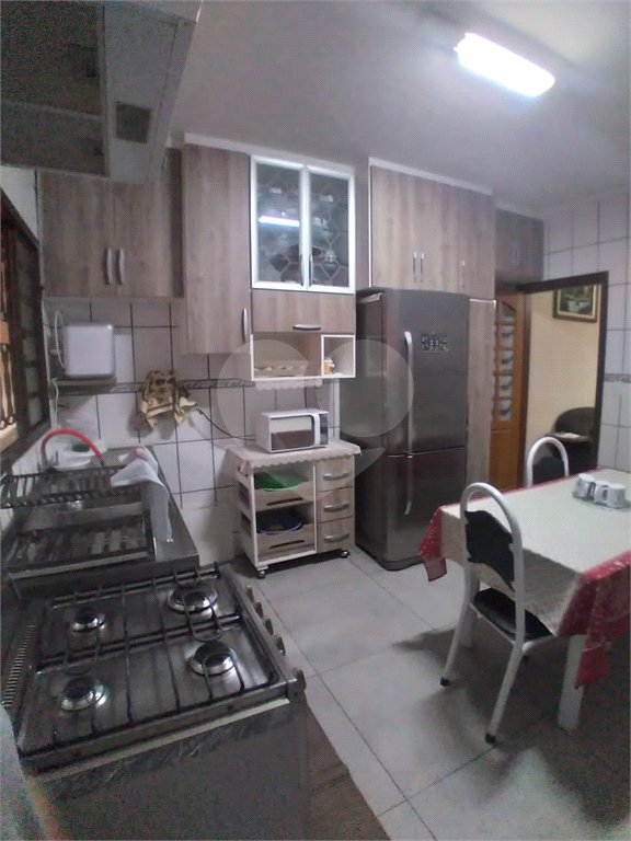 Casa + salão comercial na Vila Vista Alegre