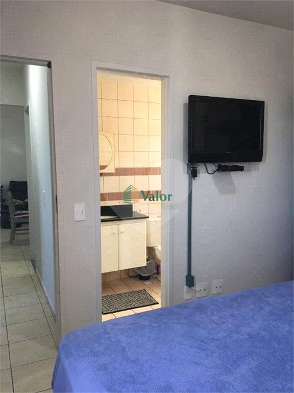 Apartamento no Edifício Villagio Di Napoli .