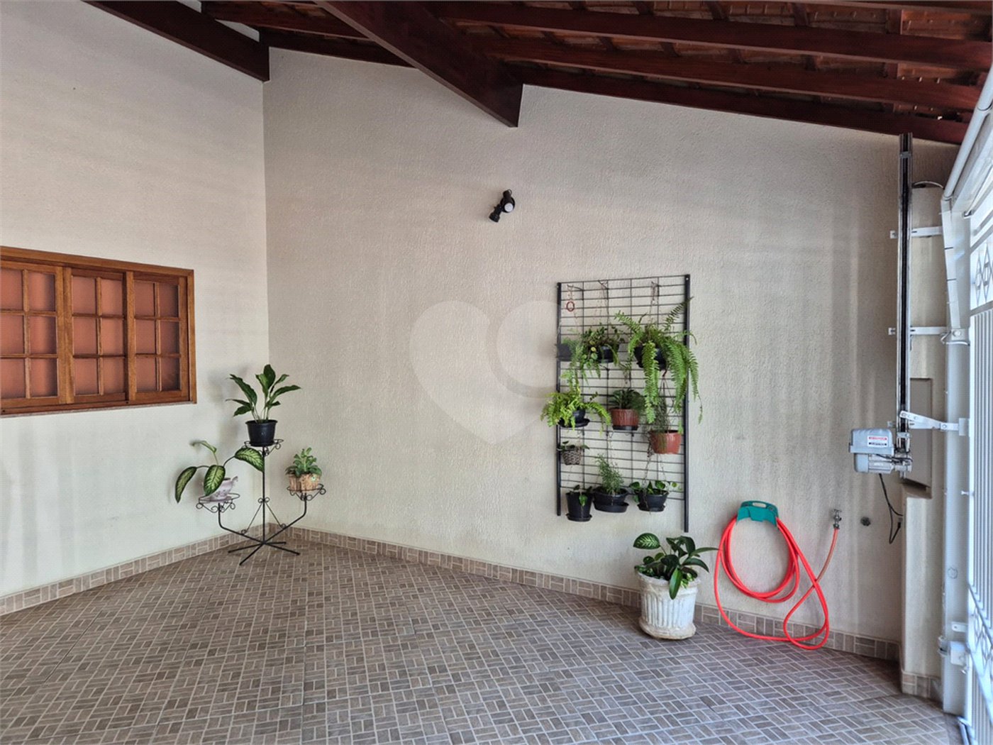 Casa com 2 Dormitórios á venda, em São Carlos.