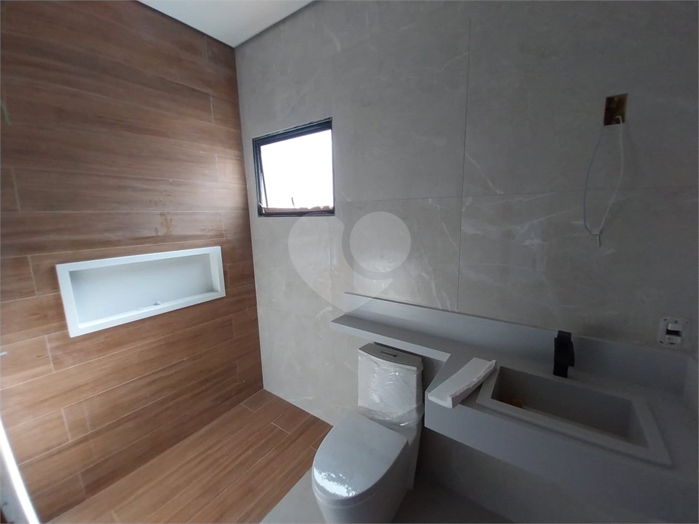 CASA A VENDA NO RESIDENCIAL CAPIVARI EM LOUVEIRA