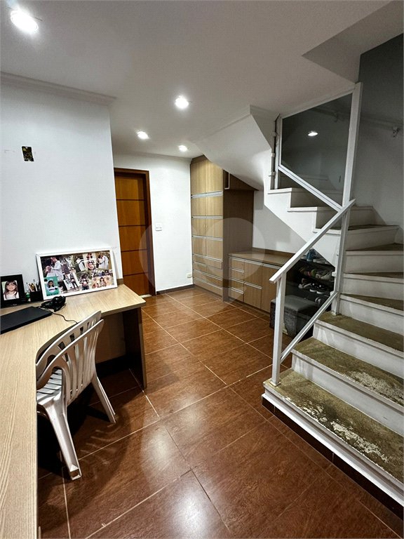 Sobrado Reformado à venda na Saúde c/160m2 - 3 Quartos/1 Suíte/2 Vagas de garagem