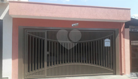 Casa à venda com 2 quartos, sendo 1 suíte, em Jardim Beatriz, São Carlos, SP