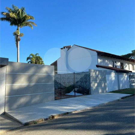 Em bairro nobre está o seu maravilhoso lote em Atibaia, Venha conhecer.