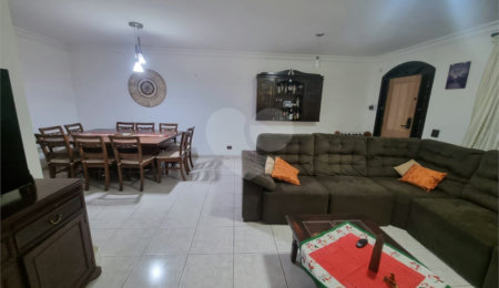 Casa à venda com 4 quartos, sendo 1 suíte,  em Jardim Lídia, São Paulo, SP