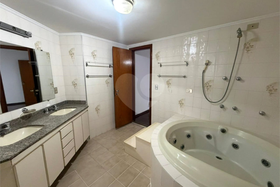 Apartamento com 3 suítes no Jardim França