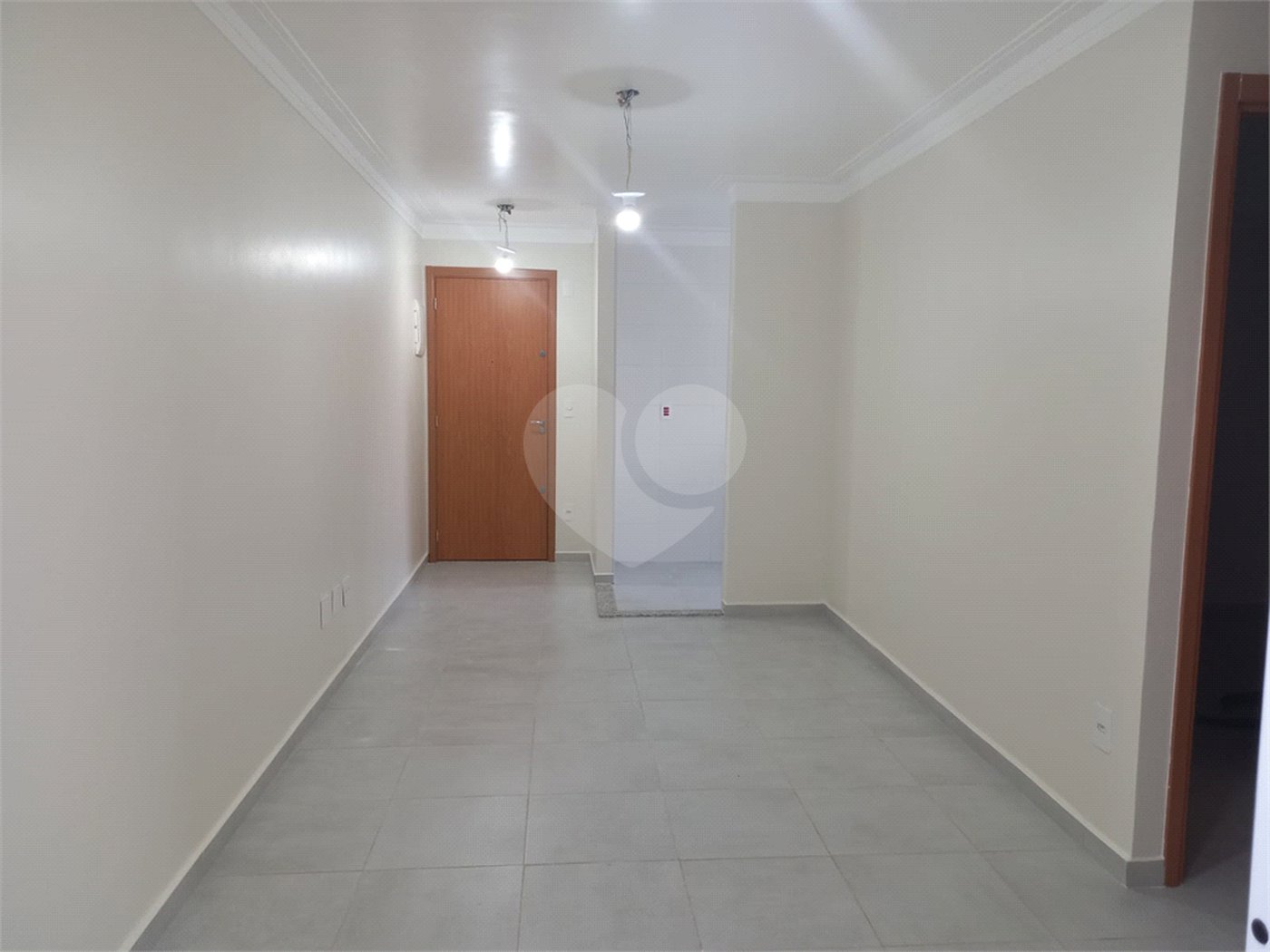 Apartamento Térreo – Condomínio Monte Pinheiros