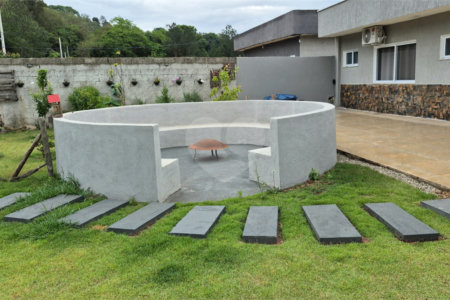 Casa Terreá com 3 suítes a Venda em Atibaia