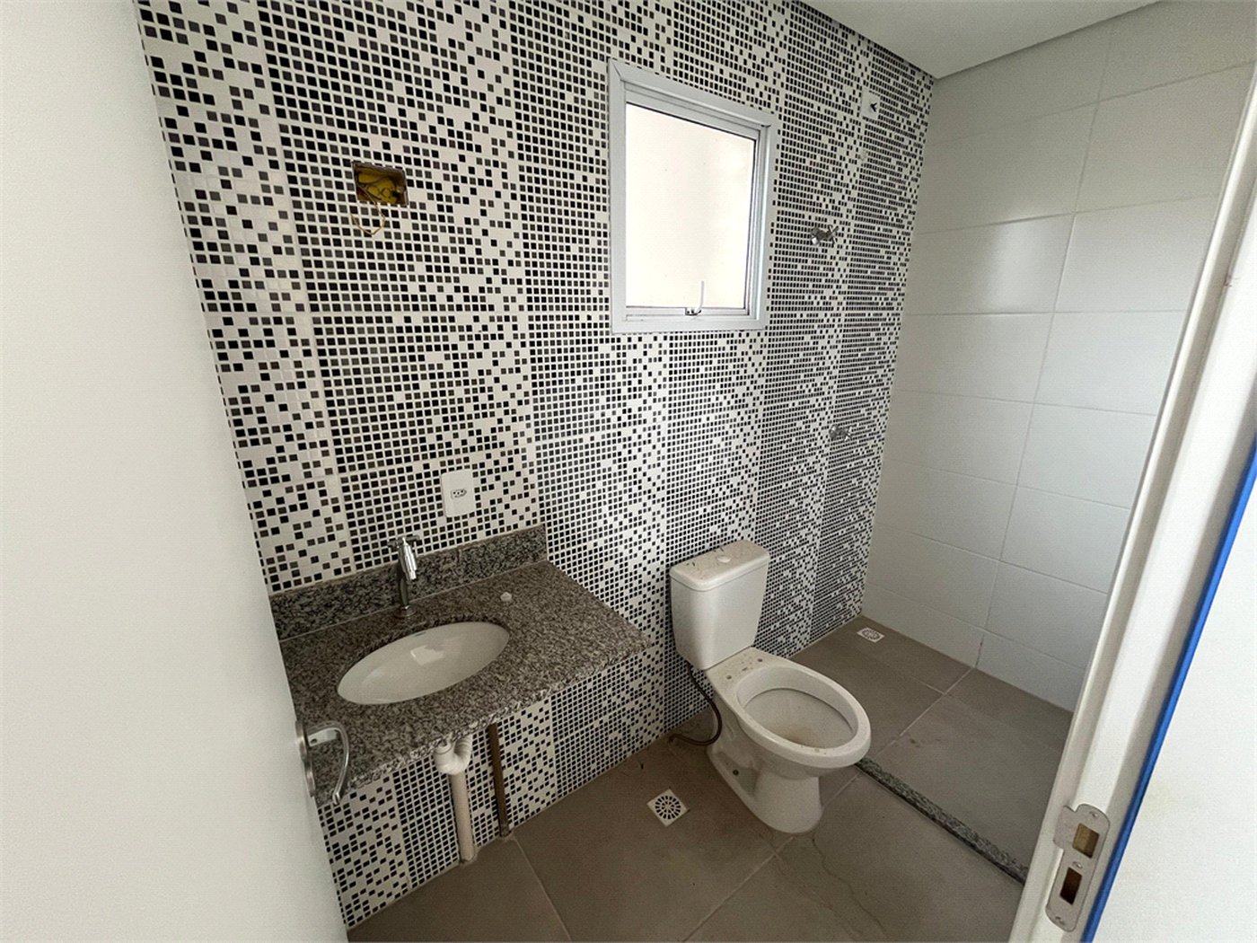 Apartamento á venda na região da Vila Prado.