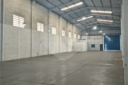 GALPÃO COMERCIAL PARA LOCAÇÃO | POLO INDUSTRIAL – BOM JESUS DOS PERDÕES/SP