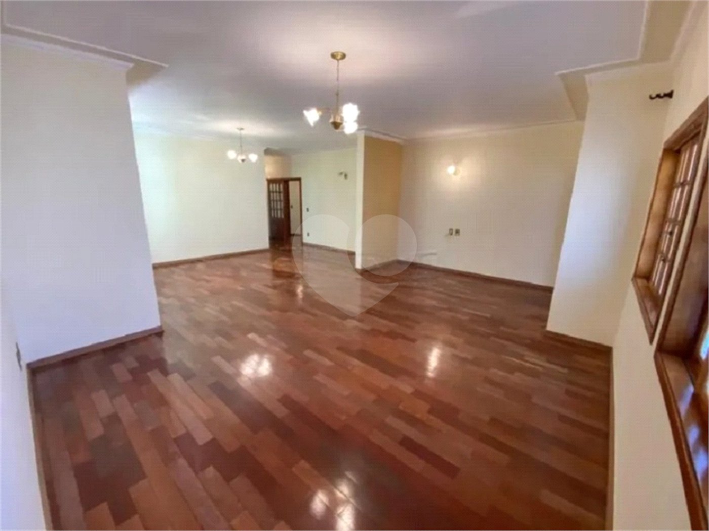 Casa à Venda no Condomínio Montreal - São Carlos/SP